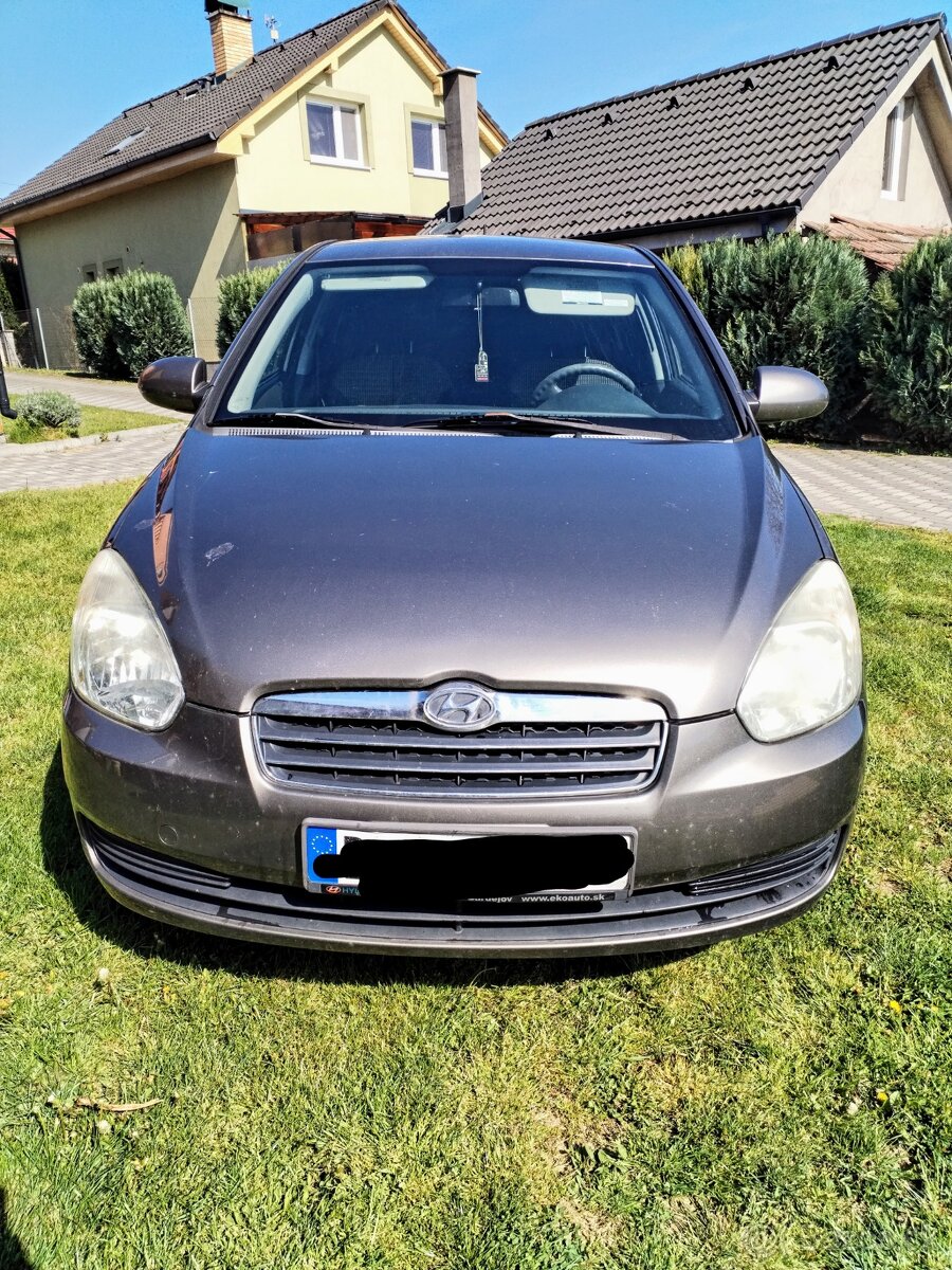 Predám hyundai accent 1.4