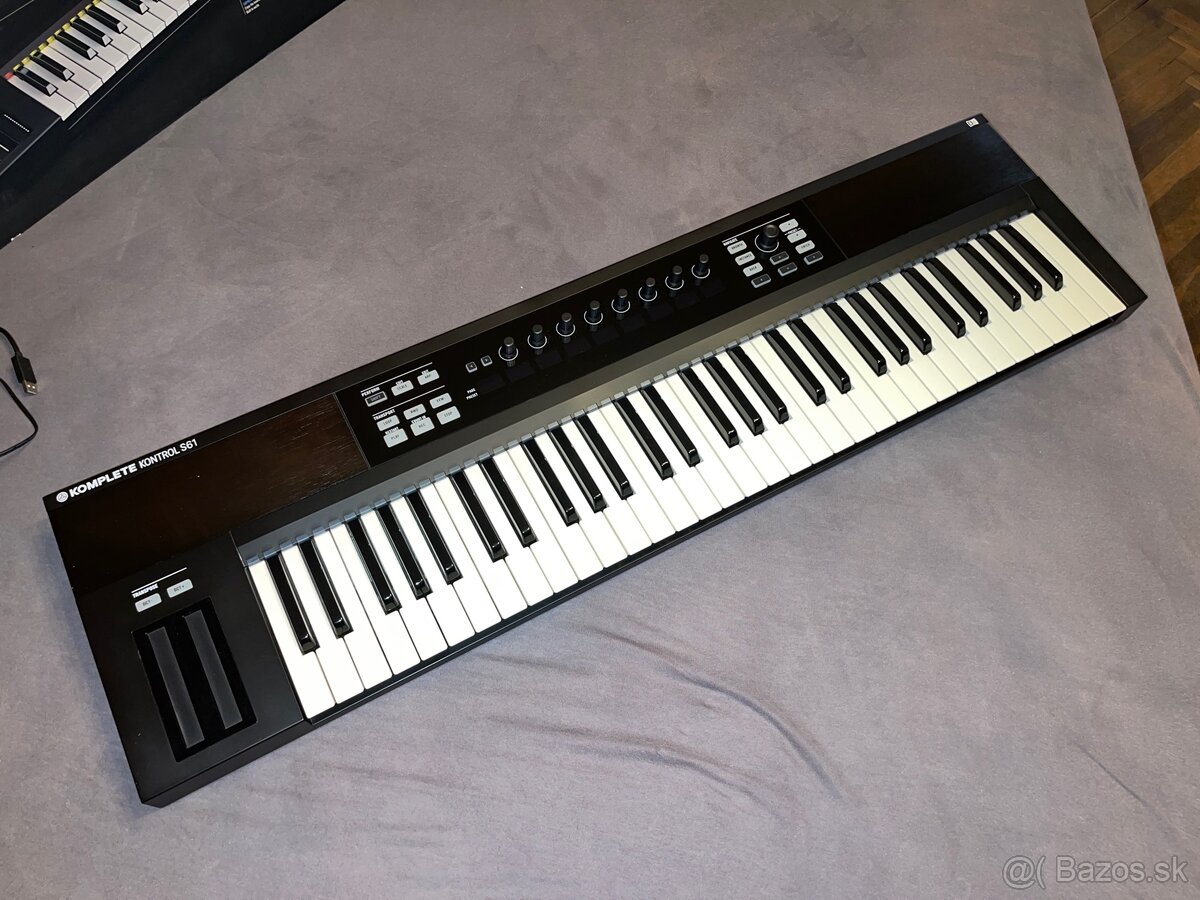NI Komplete Kontrol S61