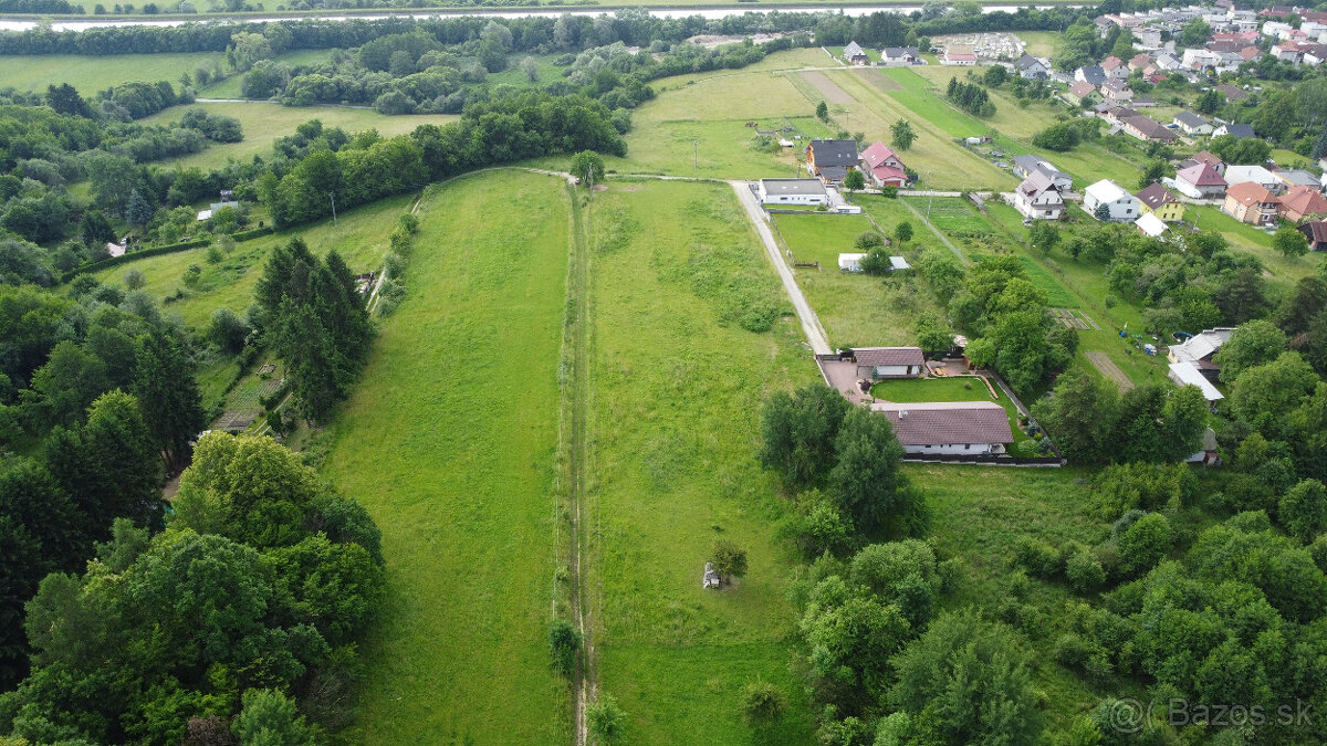 Pozemok na predaj v obci Turčianské Kľačany