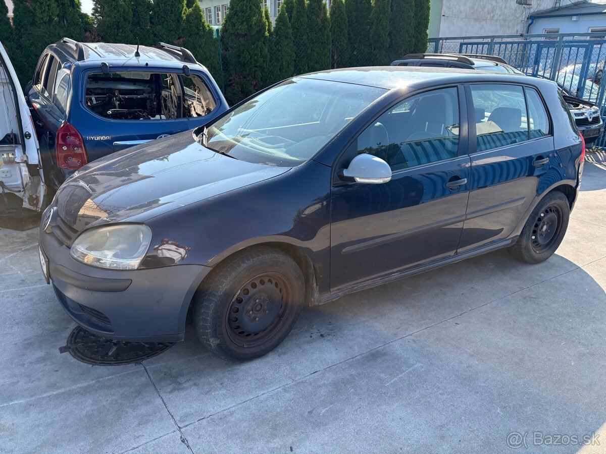 Rozpredam Golf V 1,4b 55kw BCA