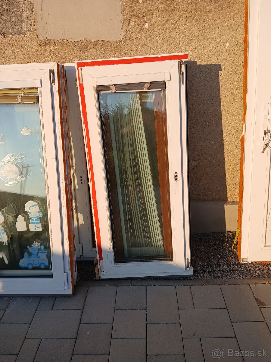 Predám plastové okno 650 x 1450 mm