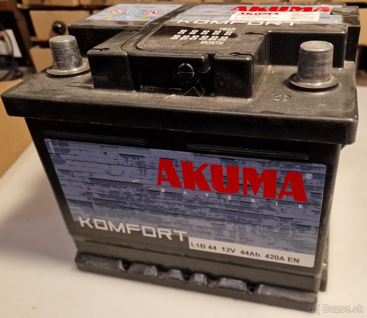 Akuma Komfort 12V 44Ah 420A