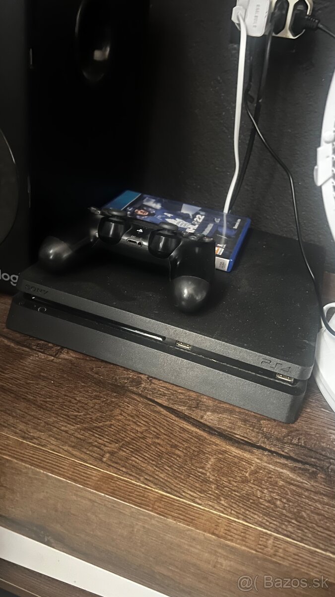 Ps4 slim
