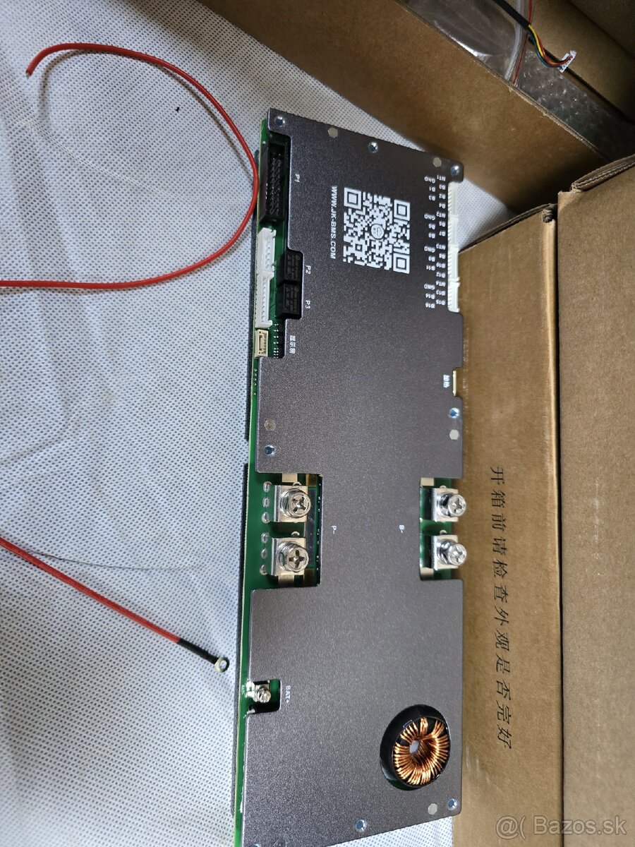 BMS JK s balancom, LCD displeje.