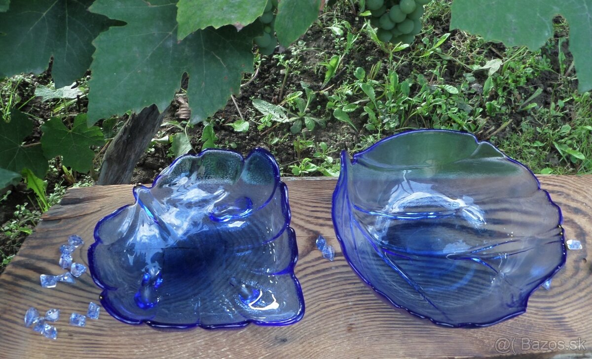 Modré misky, modré poháre