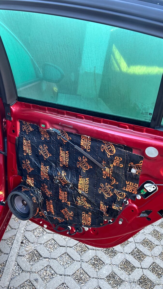 Odhlučnenie auta- Comformat, SGM