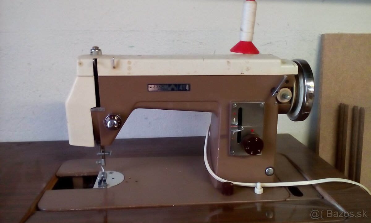 ponúkam šijací stroj
