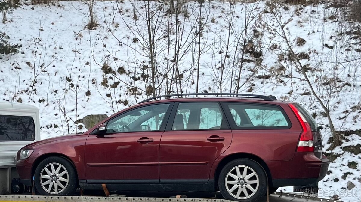 Rozpredam Volvo V50 2.0 benzin