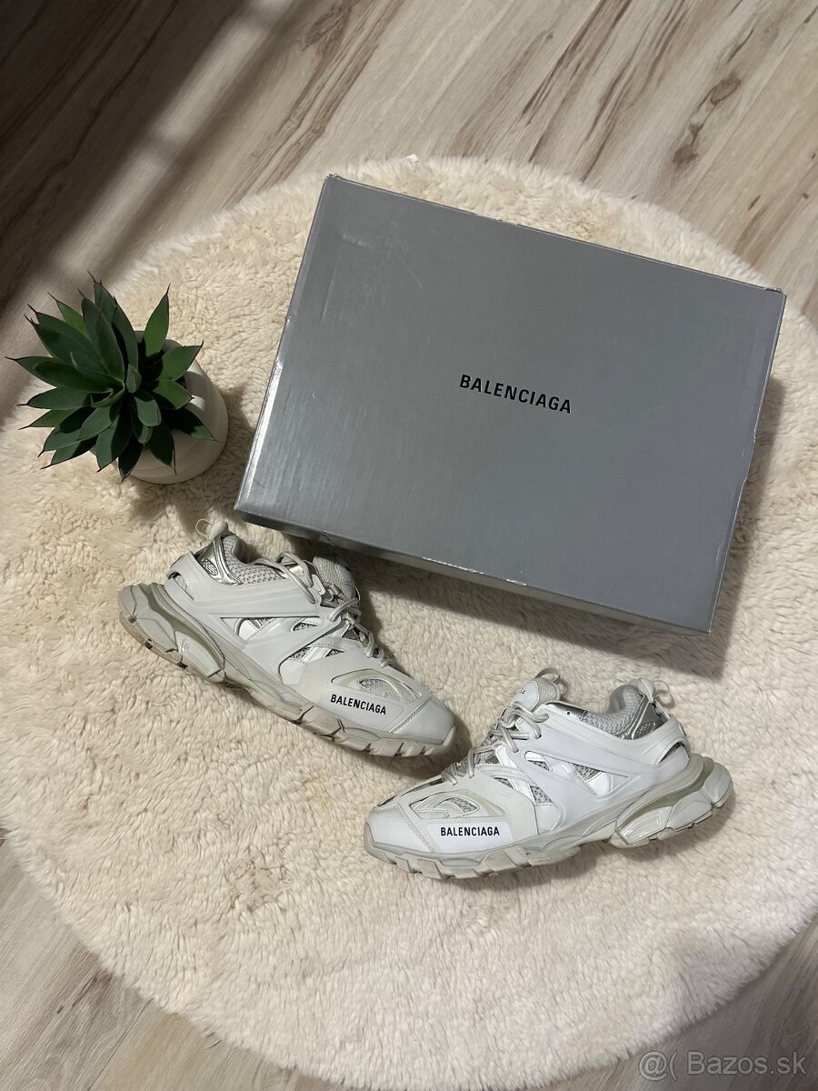 Balenciaga Track