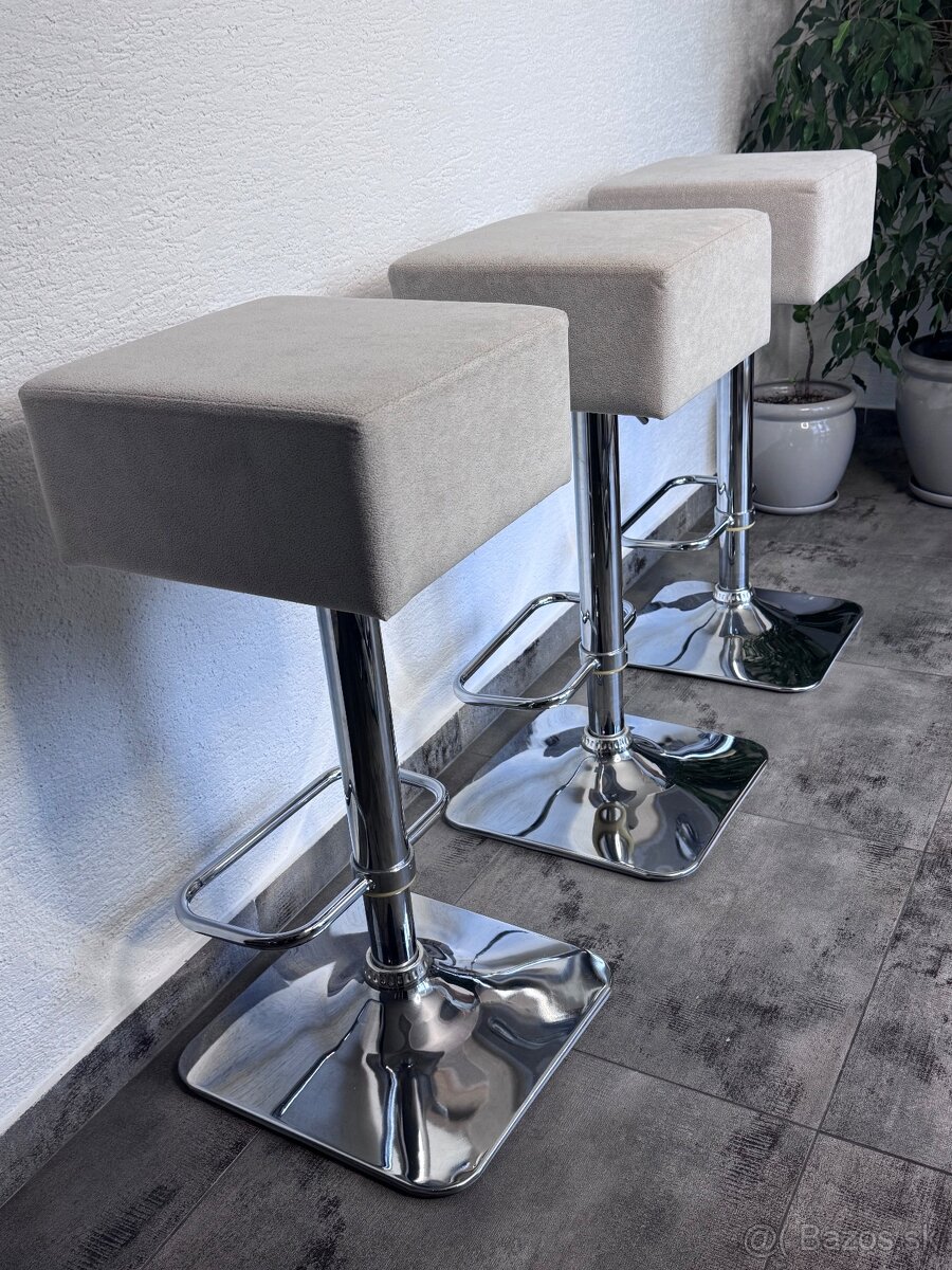 Barové stoličky
