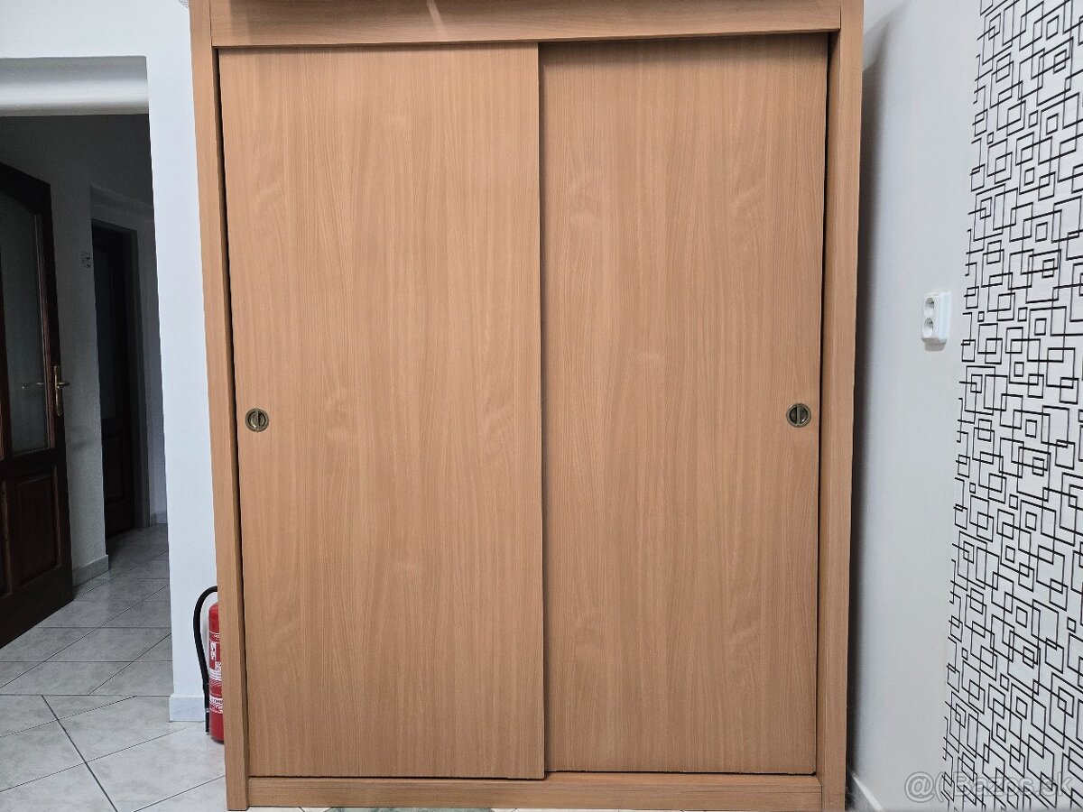 Roll door skriňa