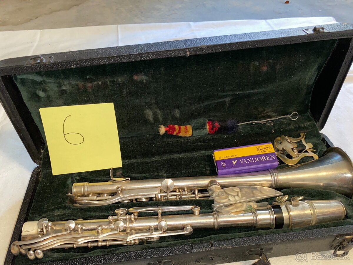 B-klarinet Kovovy strieborny paris (rozoberatelny)