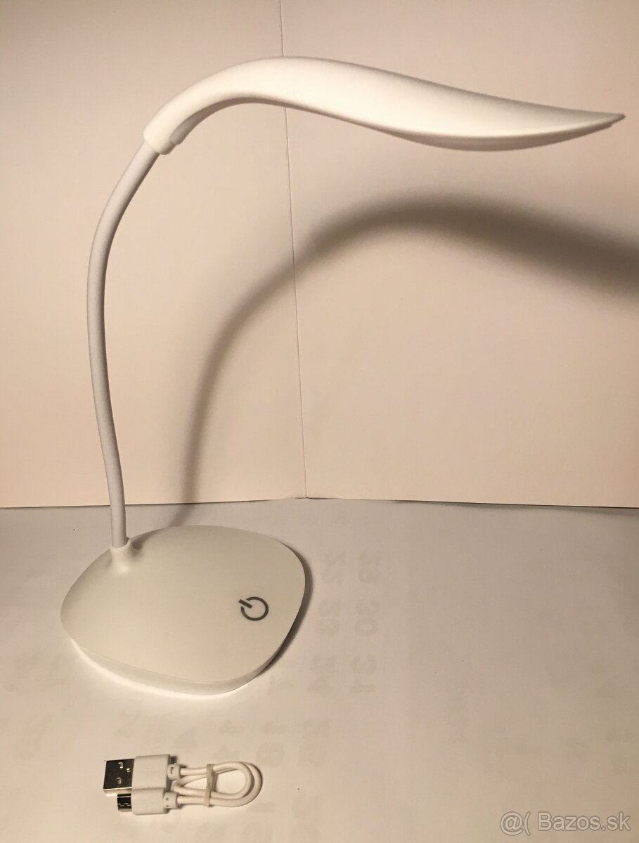 Stolová dobijateľná LED lampa
