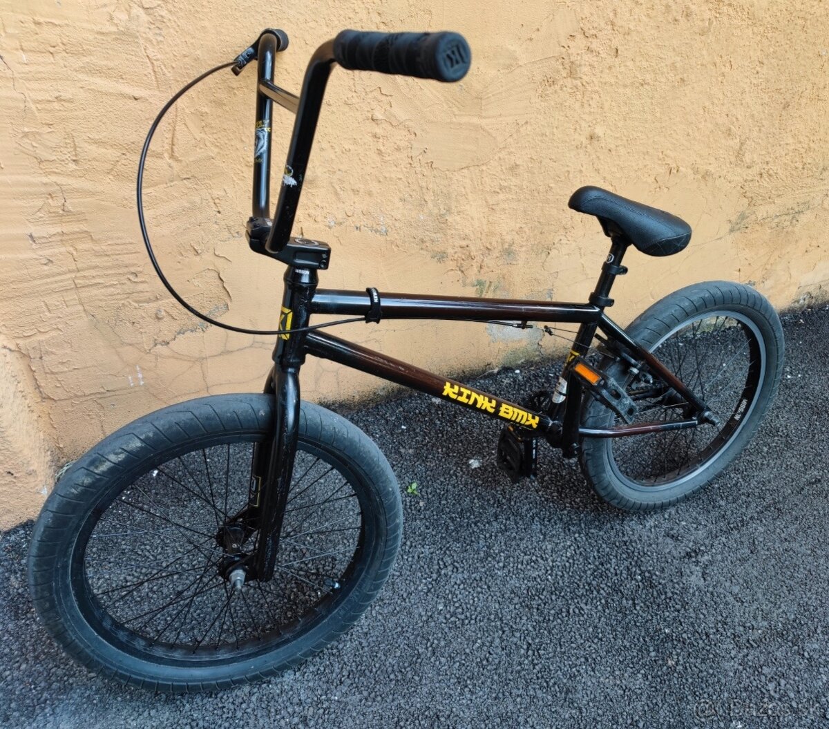 Bicykel BMX KINK 20 - plati do zmazania