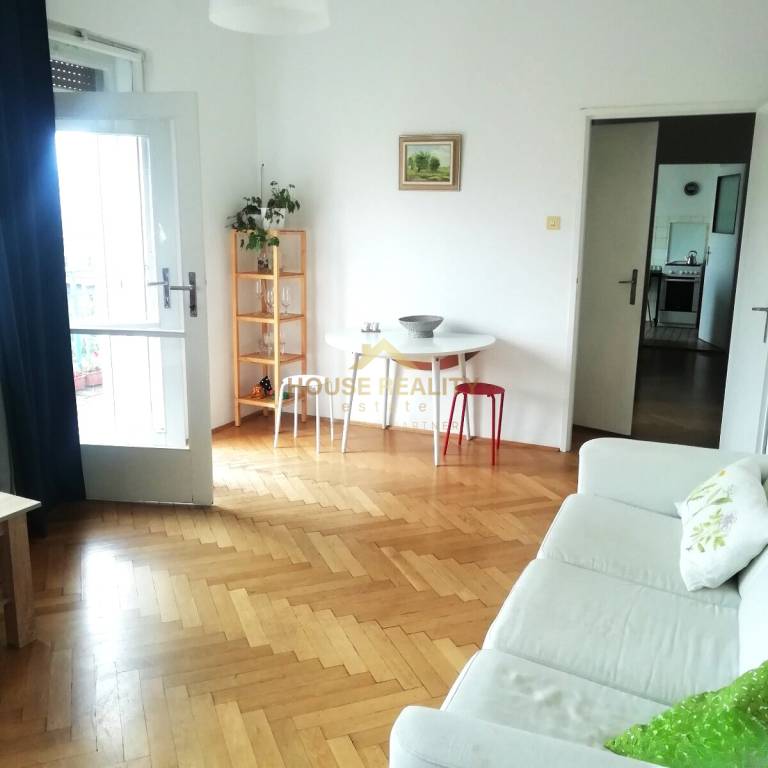 Predaj 2 izbový byt CENTRUM, Jakubovo nám., Bratislava I. St