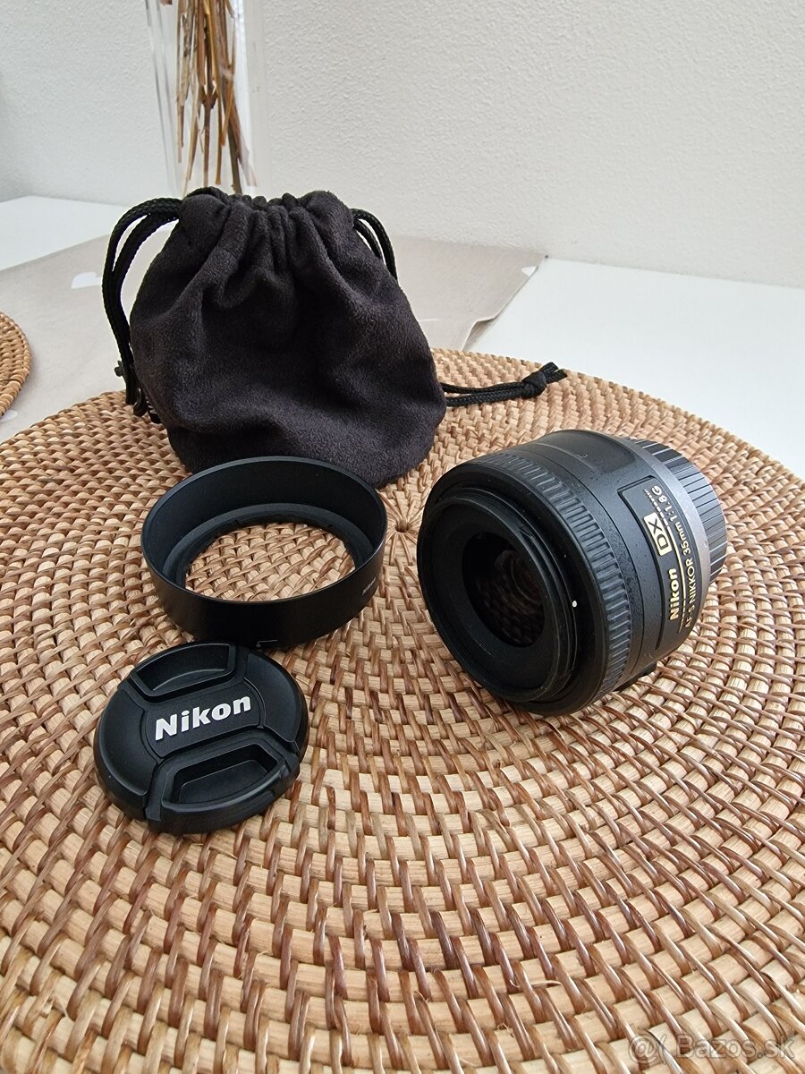 Nikon 35mm f/1.8 AF-S DX