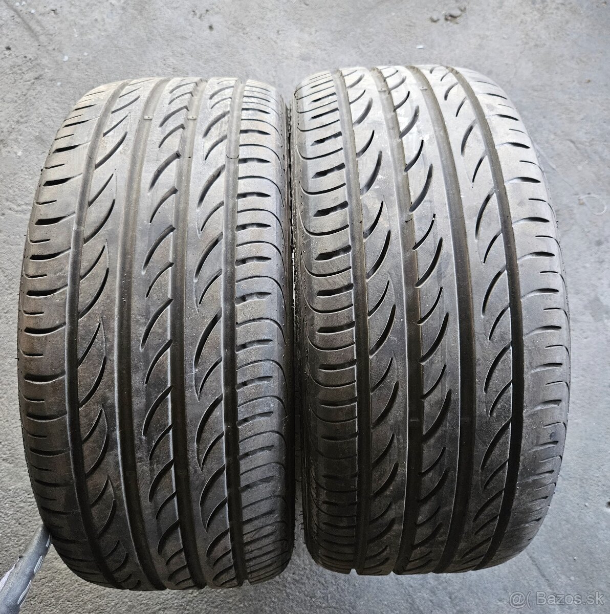 235/40 R18 95Y Pirelli P ZERO Nero GT