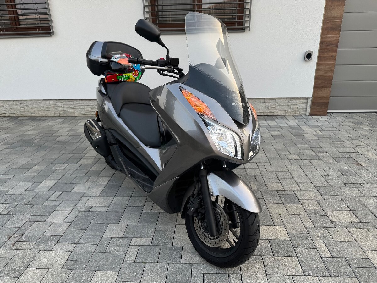 Honda Forza 300 ABS