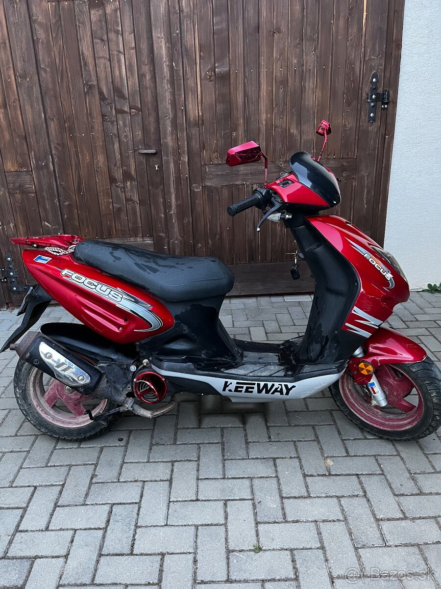 Skúter keway