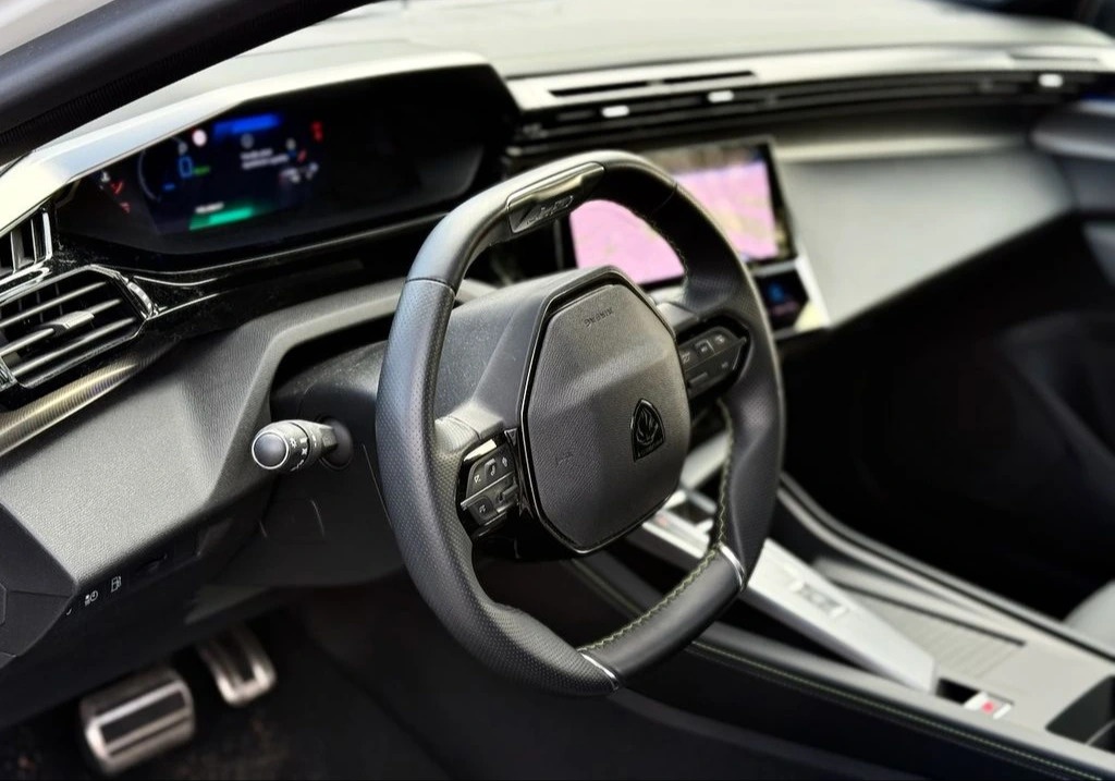 Predam Peugeot 308, GT, HYBRID 225