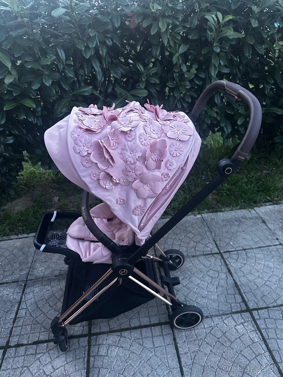 Cybex Mios