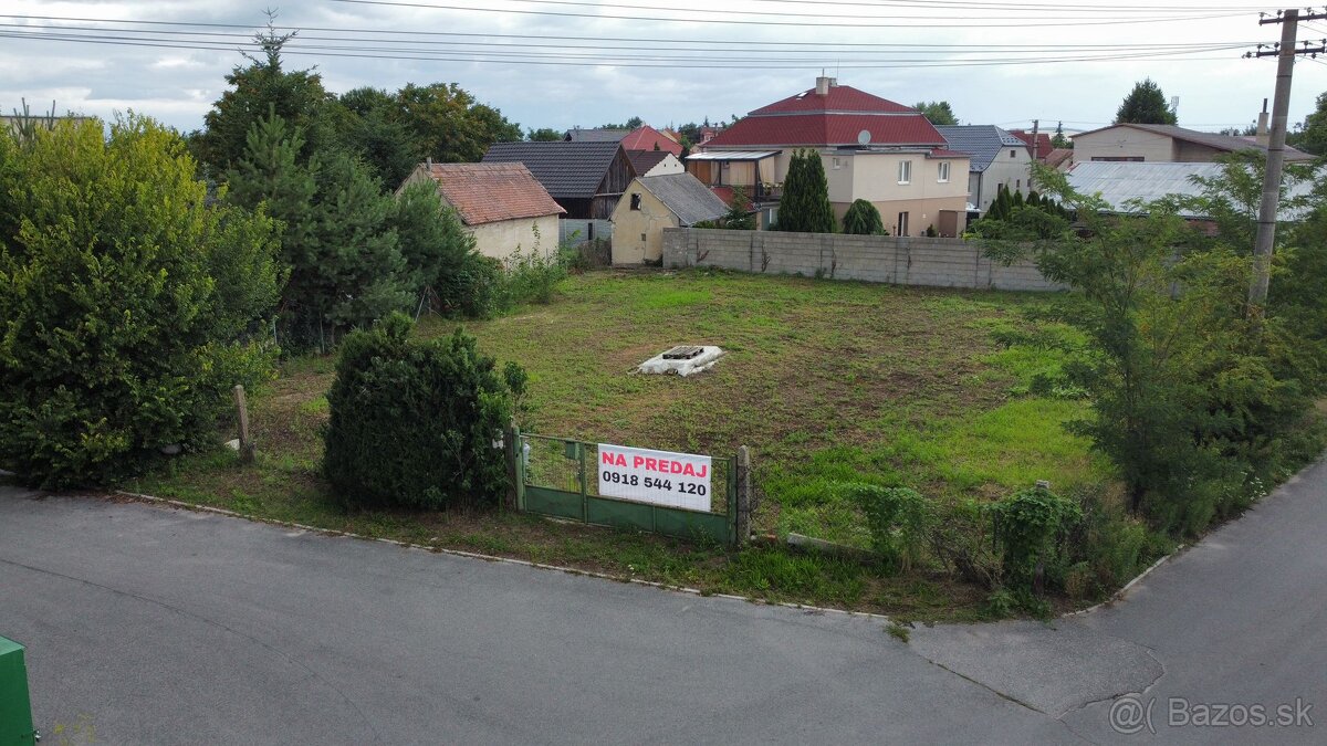 PREDÁM KRÁSNY STAVEBNÝ POZEMOK V BORSKOM MIKULÁŠI