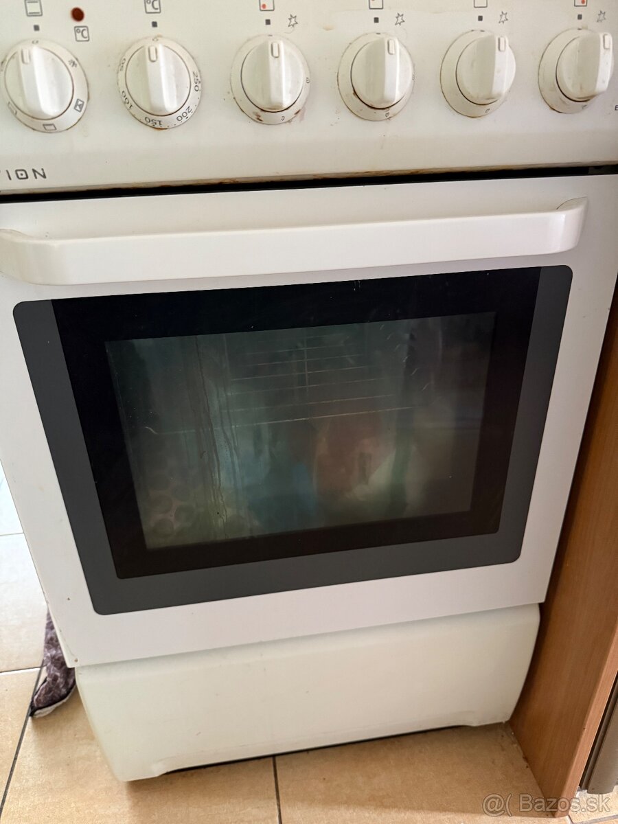 Predám sporák plyn el rúra Bratislava