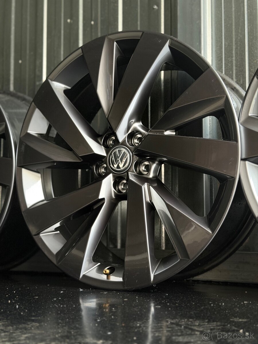 #12 Nové elektróny originál VW 5x100 r18