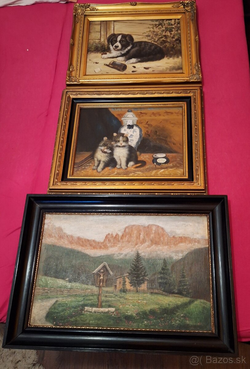 Staré maľované obrazy.