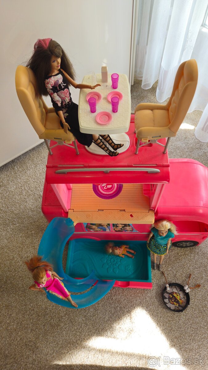 Barbie karavan