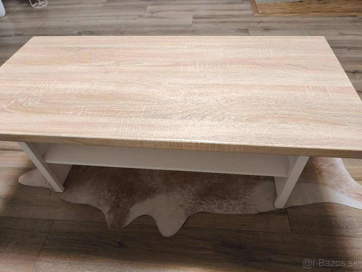 Konferenčný stolík