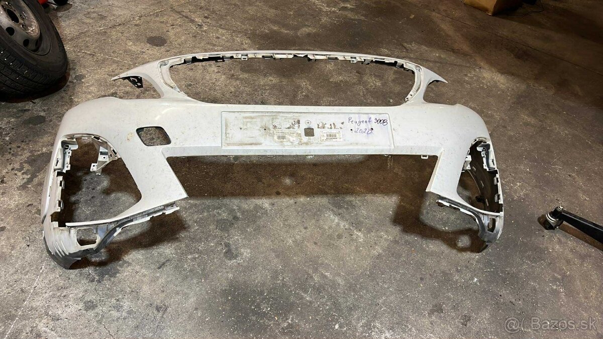 Nárazník Peugeot 3008