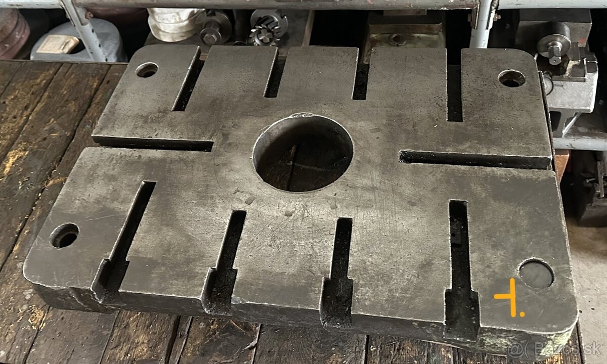 Deska litinová s T drážkami