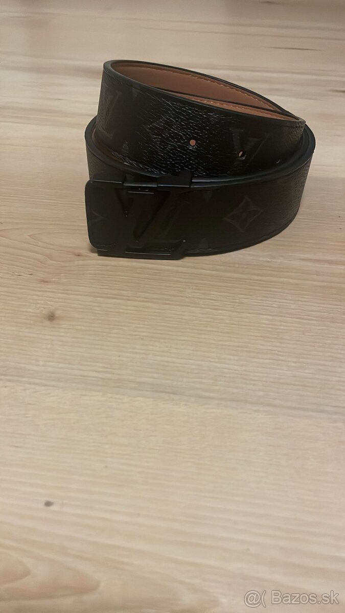 Louis Vuitton opasok – čierny, koža