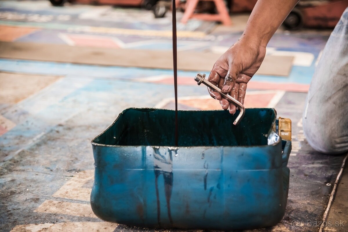 Použitý motorový olej