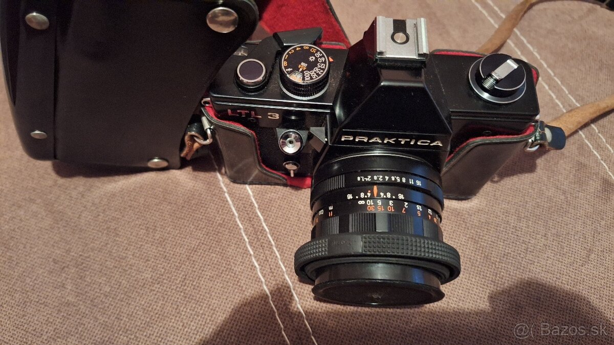 Analógový fotoaparát