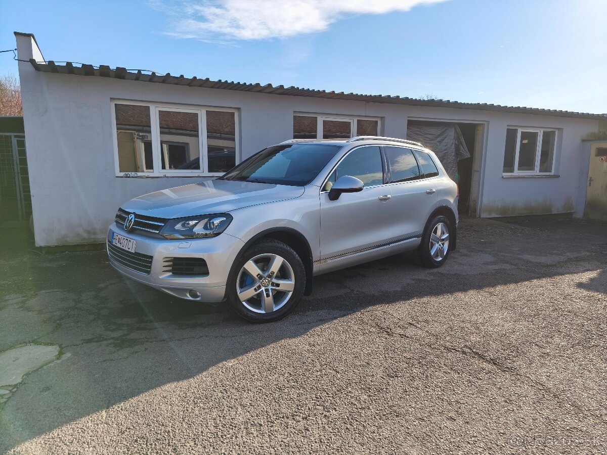 VW TOUAREG 3,0tdi 4x4-PANORAMA-TAZNE-KOŽA