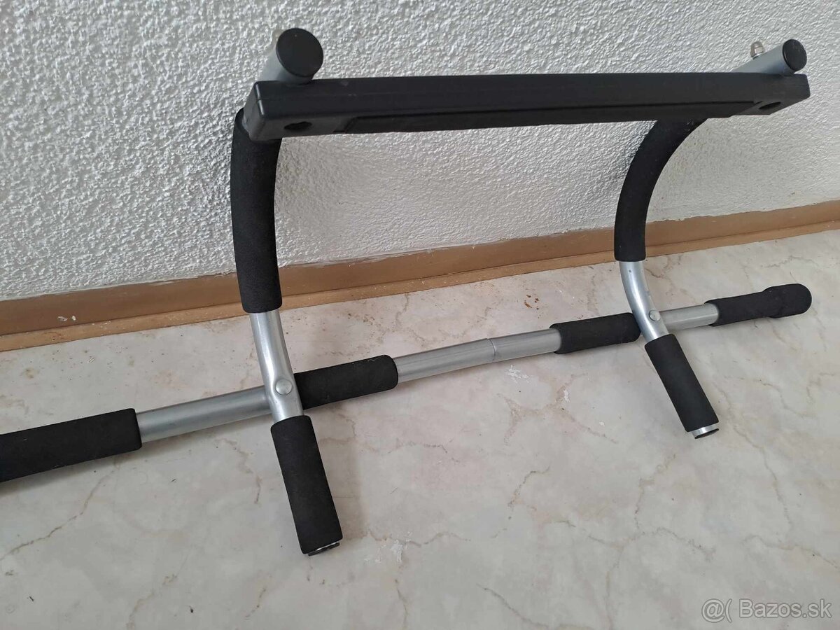 Predam hrazdu na cvicenie do dveri v dobrom stave