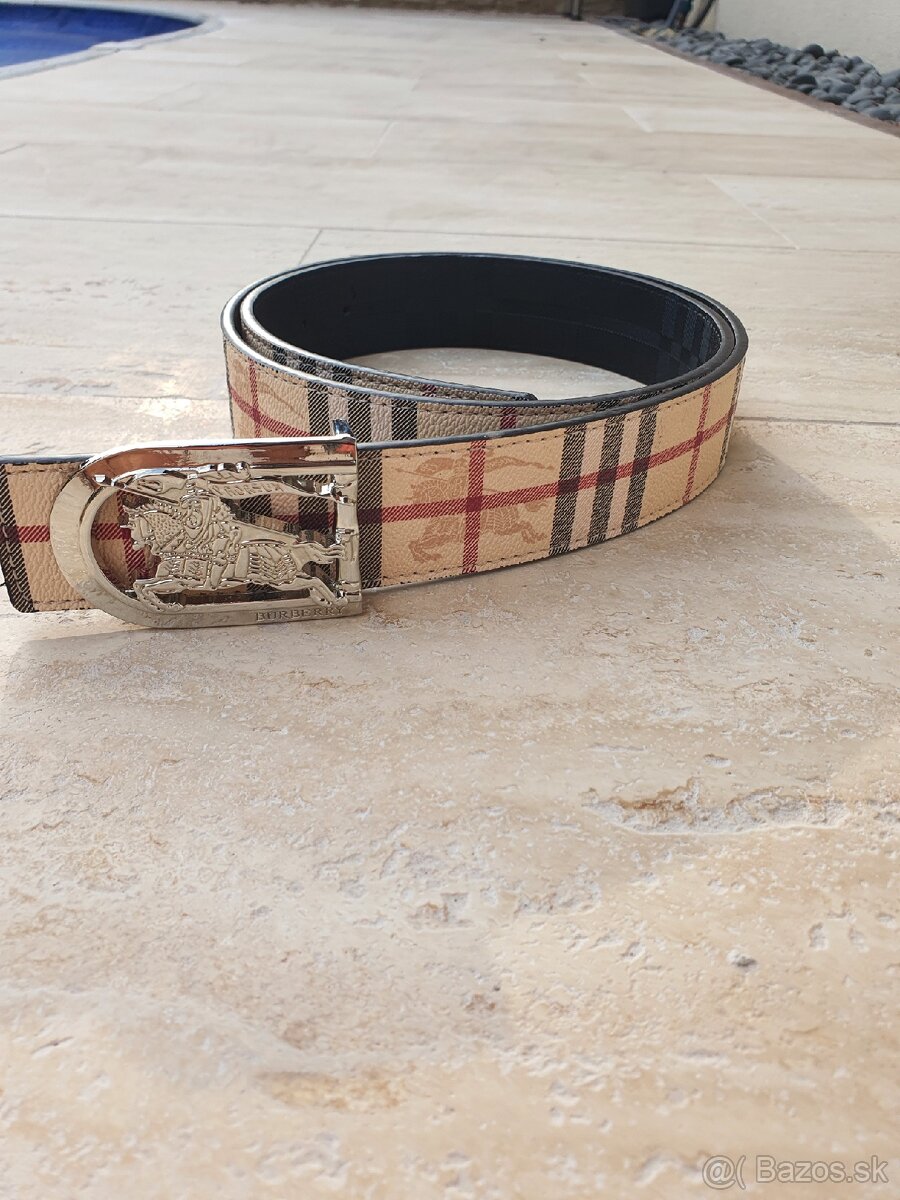 Burberry opasok