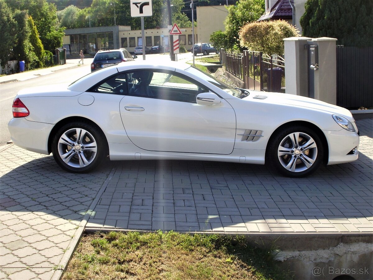 Mercedes Benz SL 350- Sportmotor, výborný stav