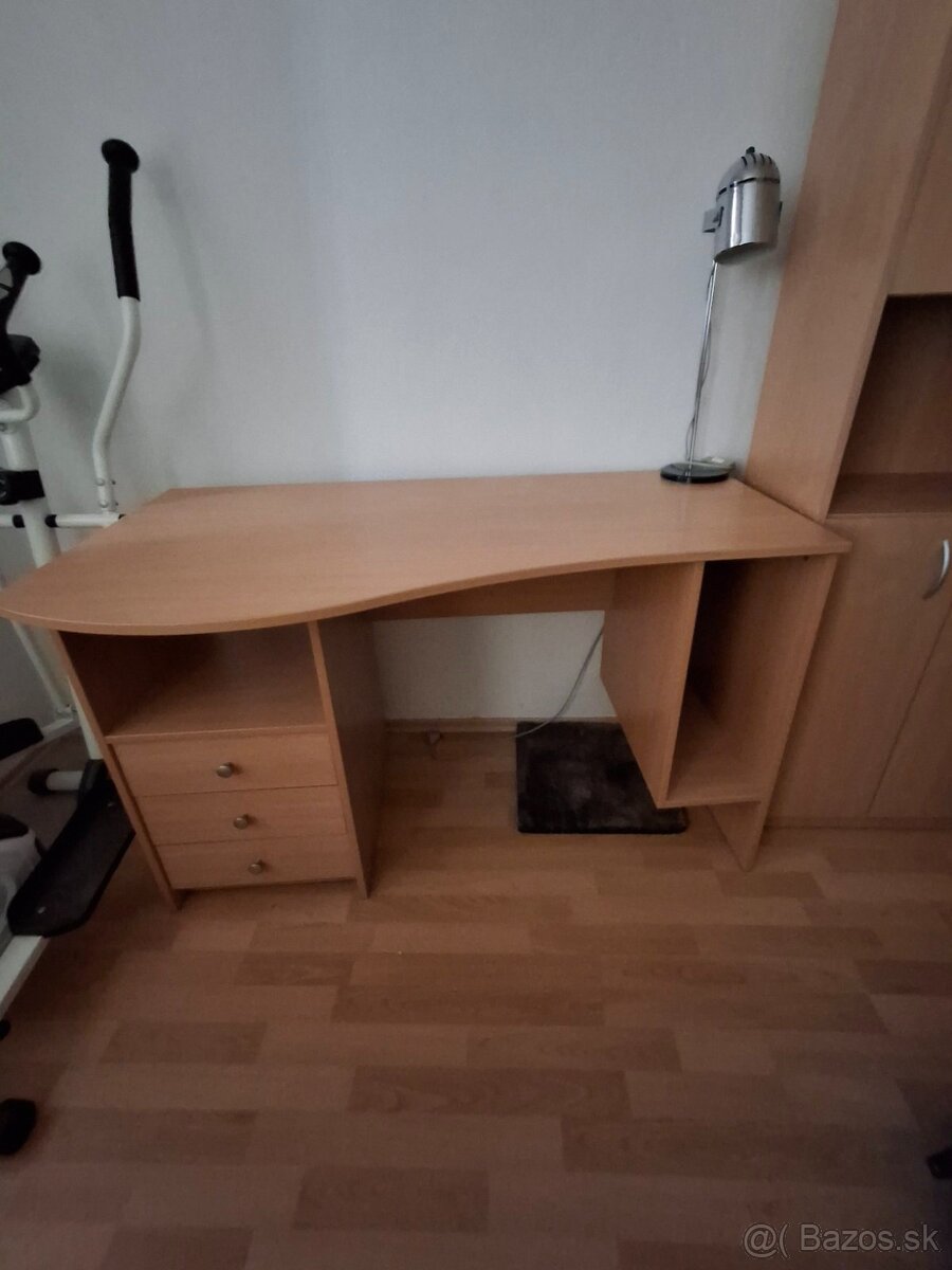 Počítačový stôl a skrinka
