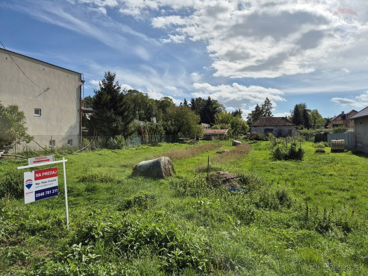 Stavebný pozemok 1131 m², Žemberovce okres Levice