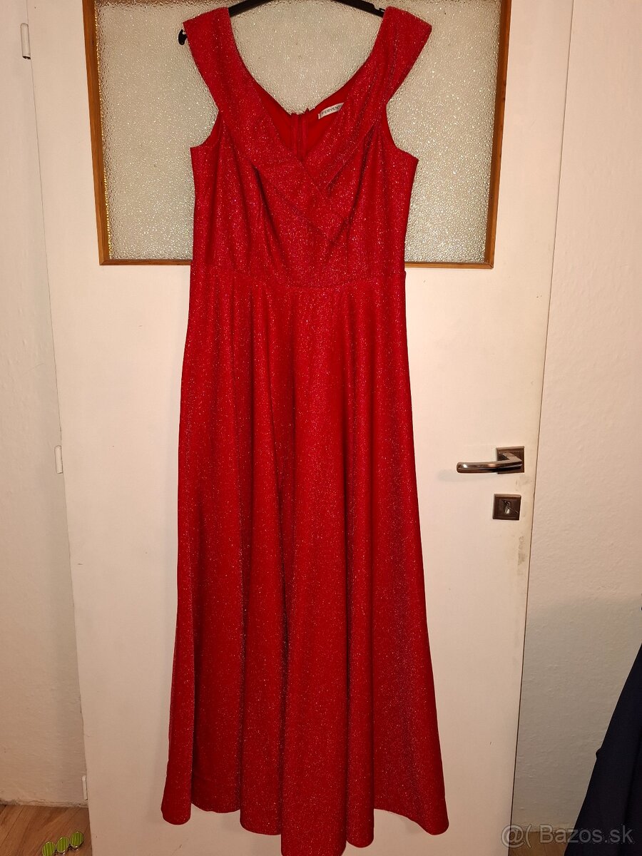 Spoločenské šaty FERVEBTE 44