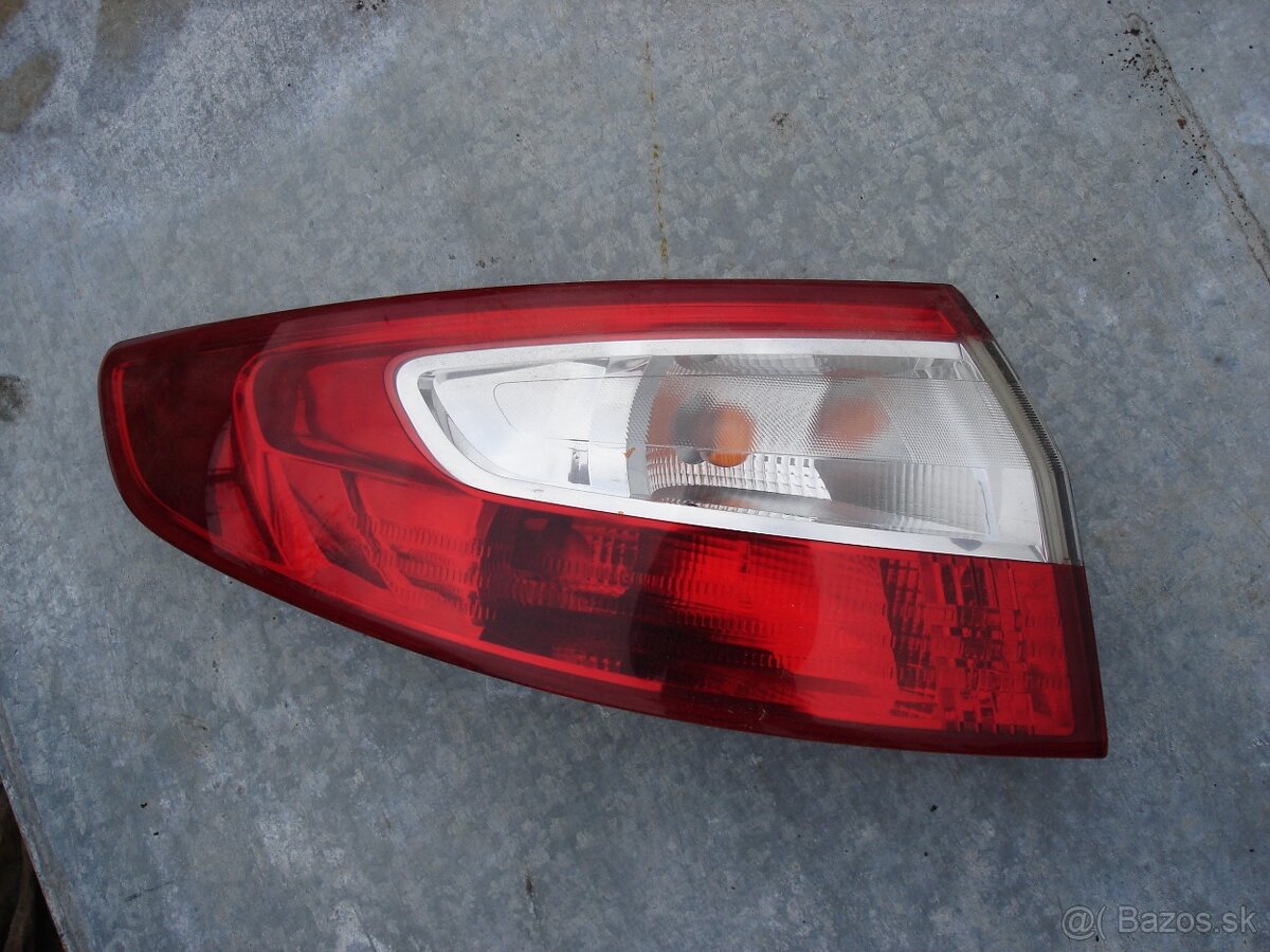 Renault Fluence - zadné svetlo
