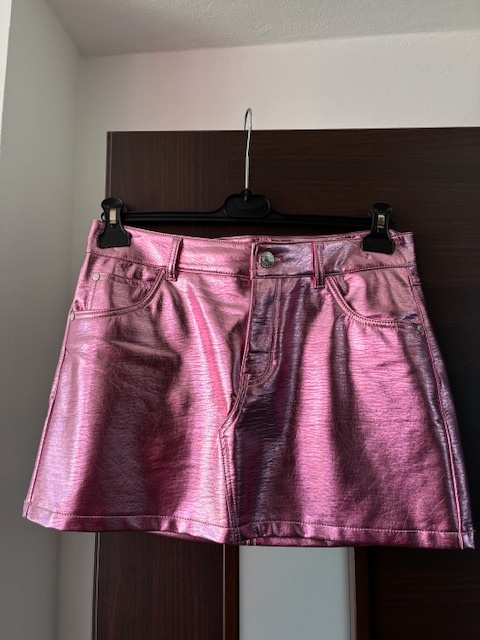 Pekná sukňa veľ.L ako nová