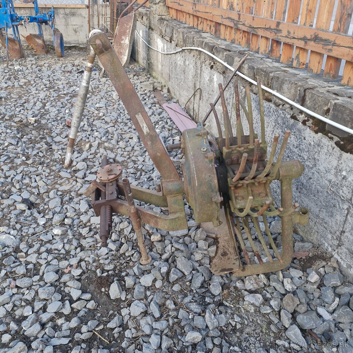 Vyoravač zemiakov čert