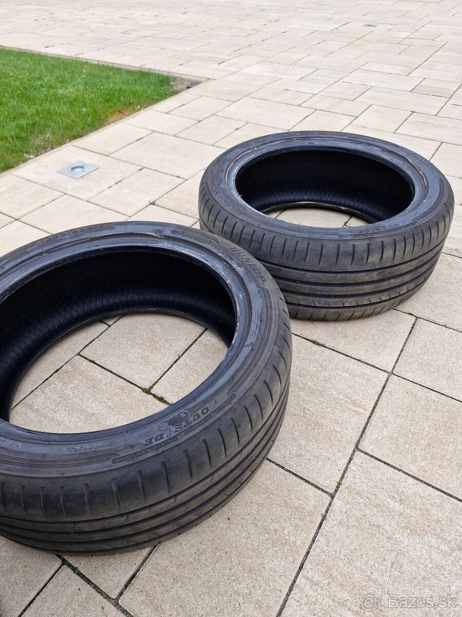 Predám letné pneumatiky Dunlop 245/45R17