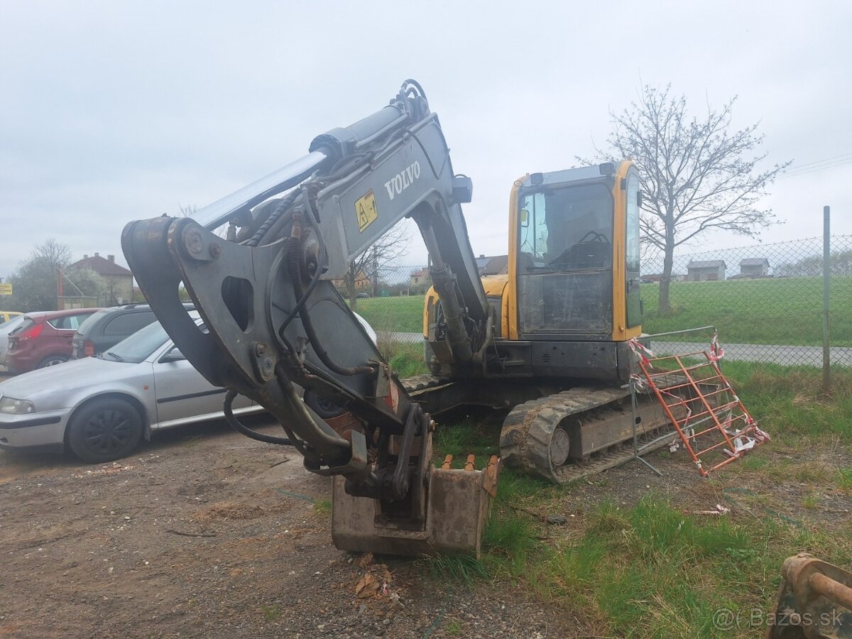 VOLVO ECR88