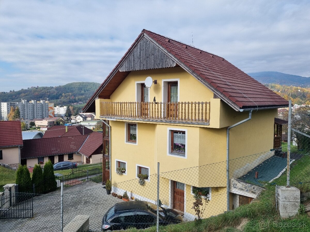 Hriňová ako na dlani - priestranný rodinný dom