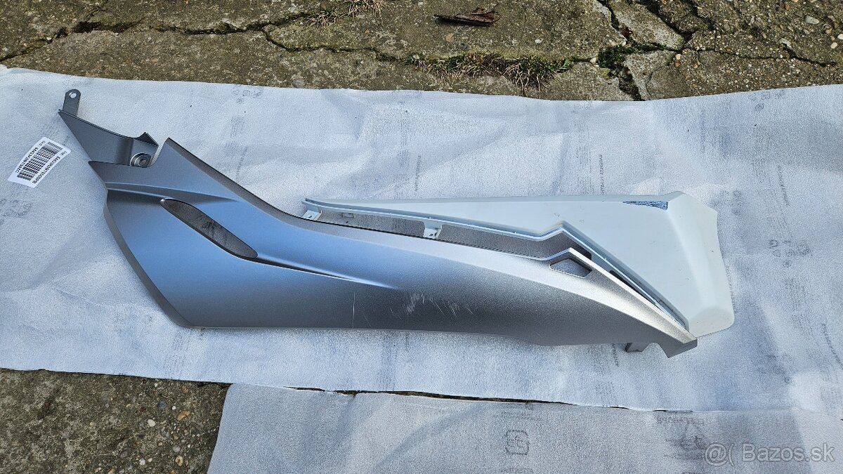 Honda forza 300 - kryty bočné